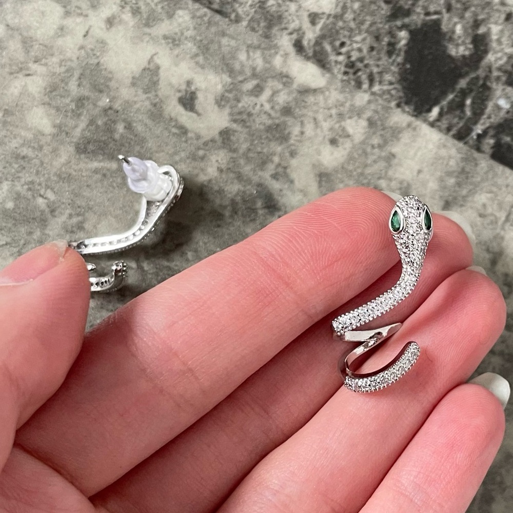 Silver Diamond Snake Ear Cuff Stud Earrings Emerald Eyes - Picture 8 of 10